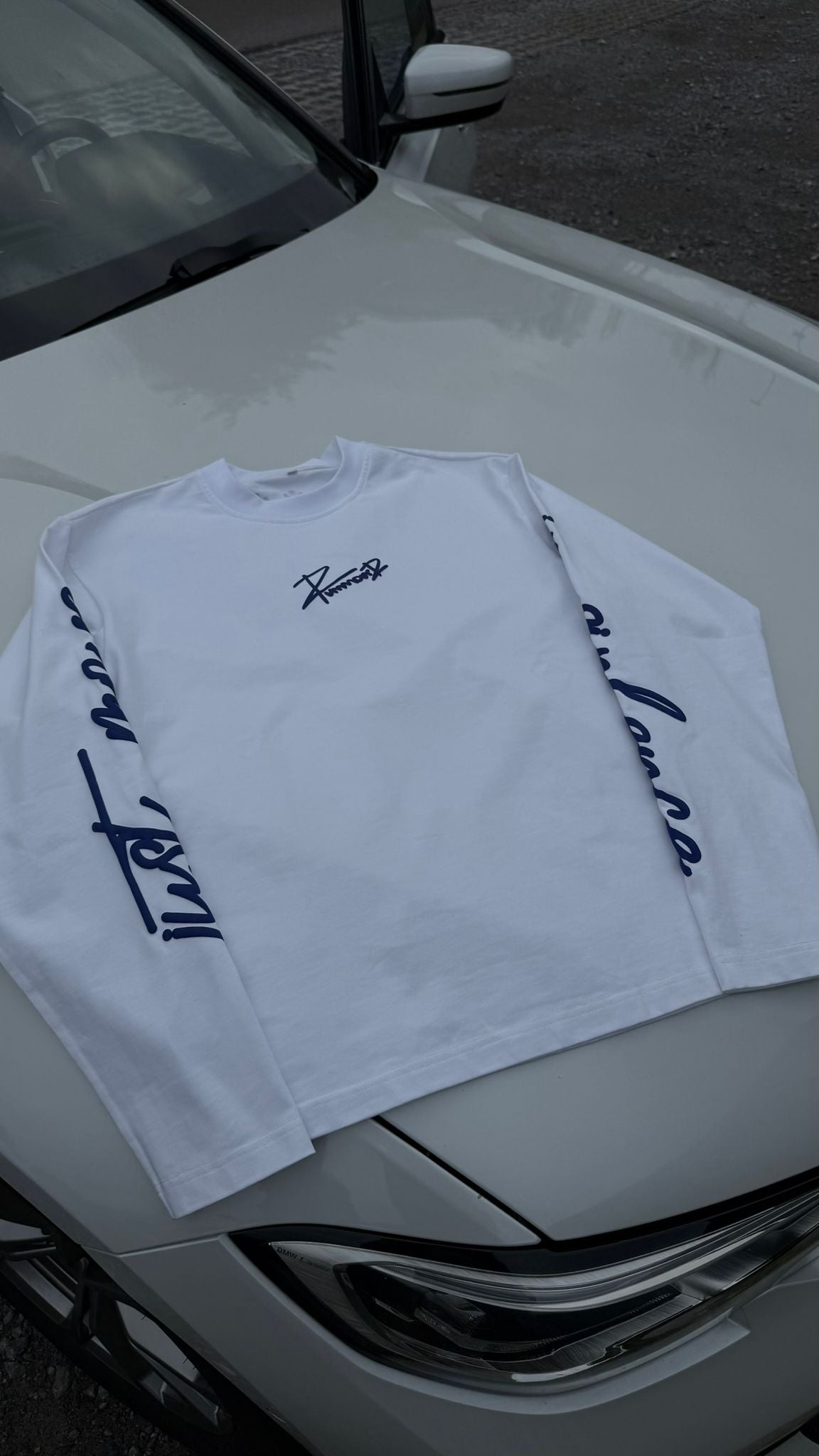 JMIS LONGSLEEVE - WHITE & BLUE